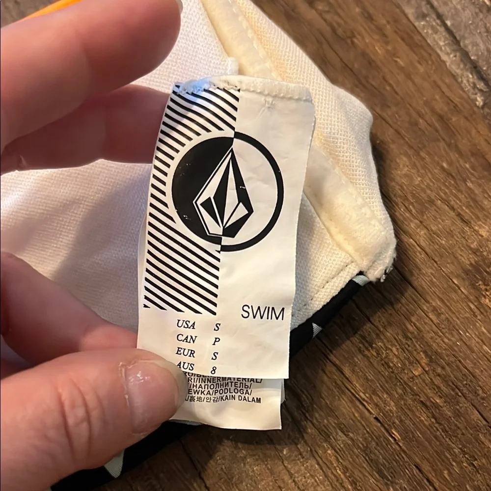 Volcom Geometric Bikini Set - Picture 2 of 4